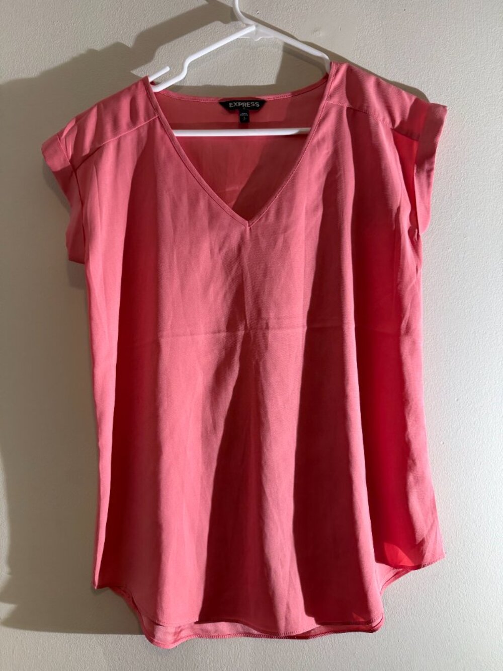 Express Pink Crepe V-Neck Dolman Cap Sleeve Blouse Top | Small